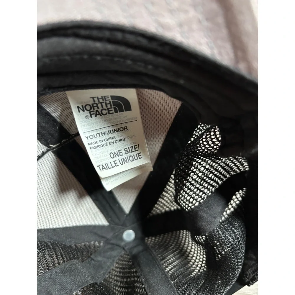 The North Face Youth Trucker Hat Cream Black Mesh Snapback Logo Patch Cap School